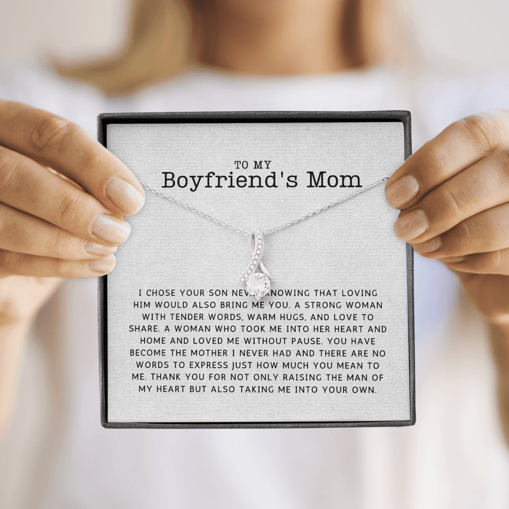 KORAFINA Customized Boyfriend's Mom Gift, to My Boyfriends Mom Necklace, for My Boyfriend's Mom on Mother's Day, Birthday Gift for Boyfriends Mom On Christmas, Anniversary